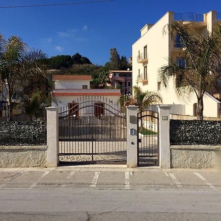 Costa Del Sol Bed and Breakfast Porto Empedocle Buitenkant foto